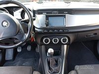 Usata Alfa Romeo Giulietta 82 CV (60 kW) 2013 Grigio Berlina