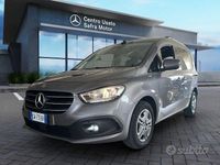 Usata Mercedes 180 116 CV (85 kW) 2024 Grigio Berlina