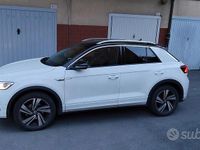 Usata VW T-Roc R-line 150 CV (110 kW) 2023 Bianco SUV