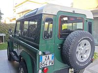 Usata Land Rover Defender 122 CV (89 kW) 2004 Station wagon