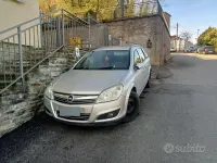Usata Opel Astra 115 CV (84 kW) 2008 Grigio Station wagon