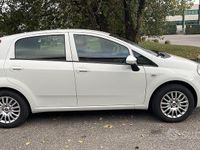 Usata Fiat Grande Punto 65 CV (47 kW) 2015 Bianco Utilitaria