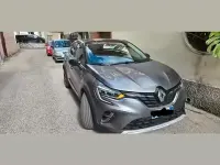 Usata Renault Captur 101 CV (74 kW) 2023 Grigio SUV