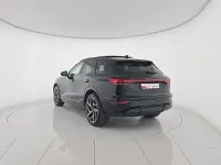 Begagnad Audi Q6 e-tron S-Line 284 kW (387 HK) 2025 Svart SUV