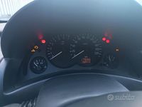 Usata Opel Corsa 58 CV (42 kW) 2001 Nero Utilitaria