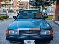 Usata Mercedes 190 122 CV (89 kW) 1988 Verde Berlina