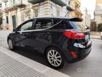 Begagnad Ford Fiesta Titanium 75 HK (55 kW) 2019 Svart Halvkombi