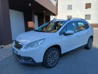 Usata Peugeot 2008 Access 68 CV (50 kW) 2013 Bianco SUV