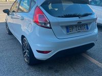 Usata Ford Fiesta 75 CV (55 kW) 2013 Bianco Utilitaria