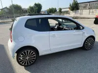 Usata VW up! Highline 68 CV (50 kW) 2013 Bianco Utilitaria