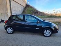 Usata Renault Clio II Dynamique 75 CV (55 kW) 2010 Nero Berlina