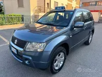 Usata Suzuki Grand Vitara 129 CV (94 kW) 2006 Grigio SUV