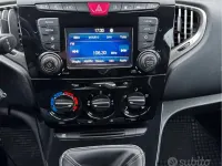Usata Lancia Ypsilon 69 CV (50 kW) 2016 Grigio Utilitaria