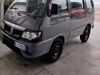 Begagnad Piaggio Porter 2011 SUV