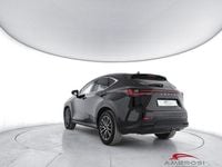 Usata Lexus NX350h Luxury Line 190 CV (139 kW) 2022 Nero SUV