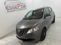 Usata Lancia Ypsilon Gold 69 CV (50 kW) 2015 Grigio Utilitaria