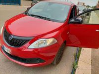 Usata Lancia Ypsilon 70 CV (51 kW) 2024 Rosso Utilitaria