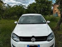 Begagnad VW Polo Comfortline 90 HK (66 kW) 2012 Vit Halvkombi