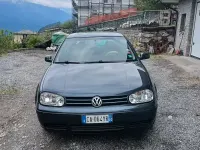 Usata VW Golf IV 105 CV (77 kW) 2002 Blu Berlina