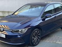 Usata VW Golf VIII Life 110 CV (80 kW) 2022 Atlantic blue met Berlina