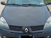 Usata Renault Clio II 78 CV (57 kW) 2002 Nero Berlina