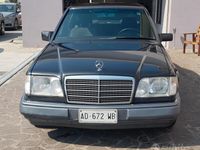 Usata Mercedes E200 Avantgarde 136 CV (100 kW) 1995 Marrone Berlina
