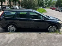 Usata Ford Focus Style 90 CV (66 kW) 2008 Nero Station wagon