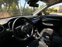Usata MG ZS 111 CV (81 kW) 2023 Nero Berlina