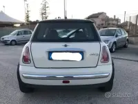 Usata Mini Cooper 75 CV (55 kW) 2004 Utilitaria