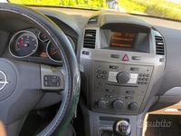 Usata Opel Zafira 120 CV (88 kW) 2008 Grigio Monovolume