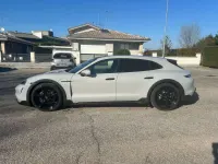 Usata Porsche Taycan 4 Cross Turismo Cross Turismo 189 kW (258 CV) 2023 Grigio Station wagon