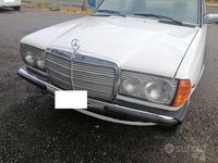 Usata Mercedes 200 1981 Bianco Berlina