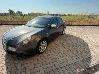 Usata Alfa Romeo Giulietta Distinctive 170 CV (125 kW) 2013 Grigio Utilitaria