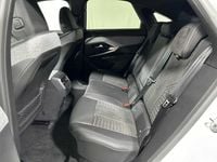 Begagnad Peugeot e-3008 GT 154 kW (210 HK) 2024 Vit SUV