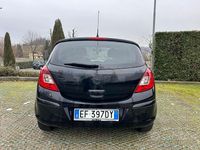 Usata Opel Corsa 75 CV (55 kW) 2010 Nero Utilitaria