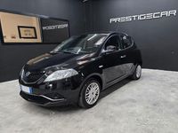 Usata Lancia Ypsilon Silver 69 CV (50 kW) 2017 Nero Utilitaria