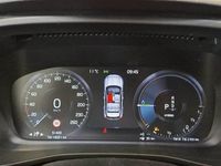 Usata Volvo XC40 Plus 179 CV (131 kW) 2023 Fjord blue metallizzato SUV