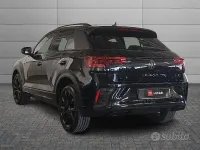 Usata VW T-Roc R-line 150 CV (110 kW) 2023 Nero SUV