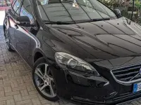 Usata Volvo V40 Momentum 120 CV (88 kW) 2016 Berlina
