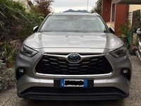 Usata Toyota Highlander Trend 247 CV (181 kW) 2021 Argento SUV