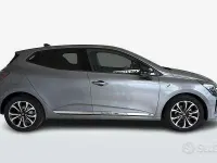 Usata Renault Clio V Techno 91 CV (66 kW) 2025 Grigio Berlina