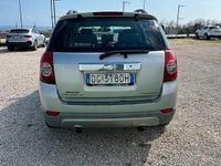 Usata Chevrolet Captiva LS 150 CV (110 kW) 2007 Grigio SUV