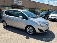Usata Opel Meriva Cosmo 95 CV (69 kW) 2013 Grigio Monovolume