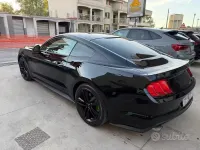 Usata Ford Mustang Fastback 317 CV (233 kW) 2016 Nero Coupé