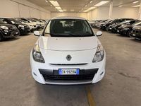 Usata Renault Clio III Dynamique 75 CV (55 kW) 2009 Bianco Berlina