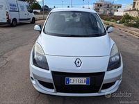 Usata Renault Scénic III Luxe 110 CV (80 kW) 2011 Bianco Monovolume