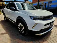 Usata Opel Mokka-e Elegance 100 kW (136 CV) 2022 Bianco SUV