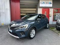 Begagnad Renault Captur Equilibre 101 HK (74 kW) 2023 Blå SUV