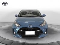 Usata Toyota Yaris Hybrid Active 116 CV (85 kW) 2020 Urban blue Berlina