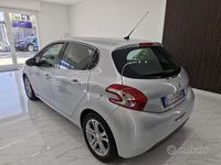Usata Peugeot 208 Allure 68 CV (50 kW) 2012 Grigio Utilitaria